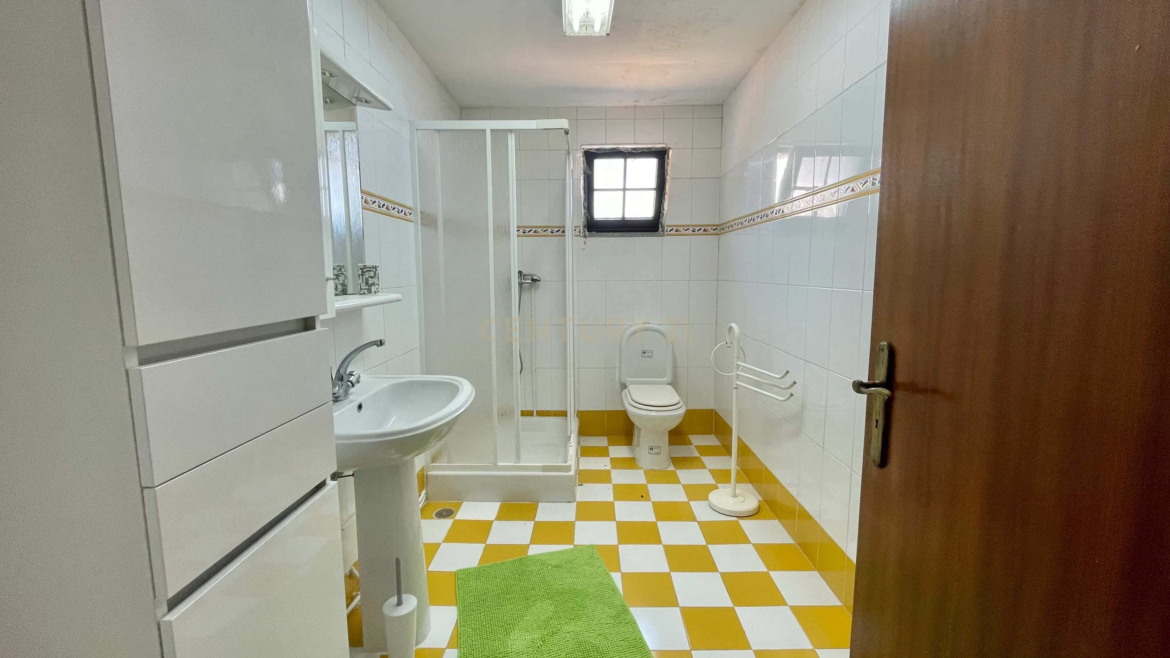 Moradia térrea com piscina e jardim próxima da cidade de Viseu - Image 11