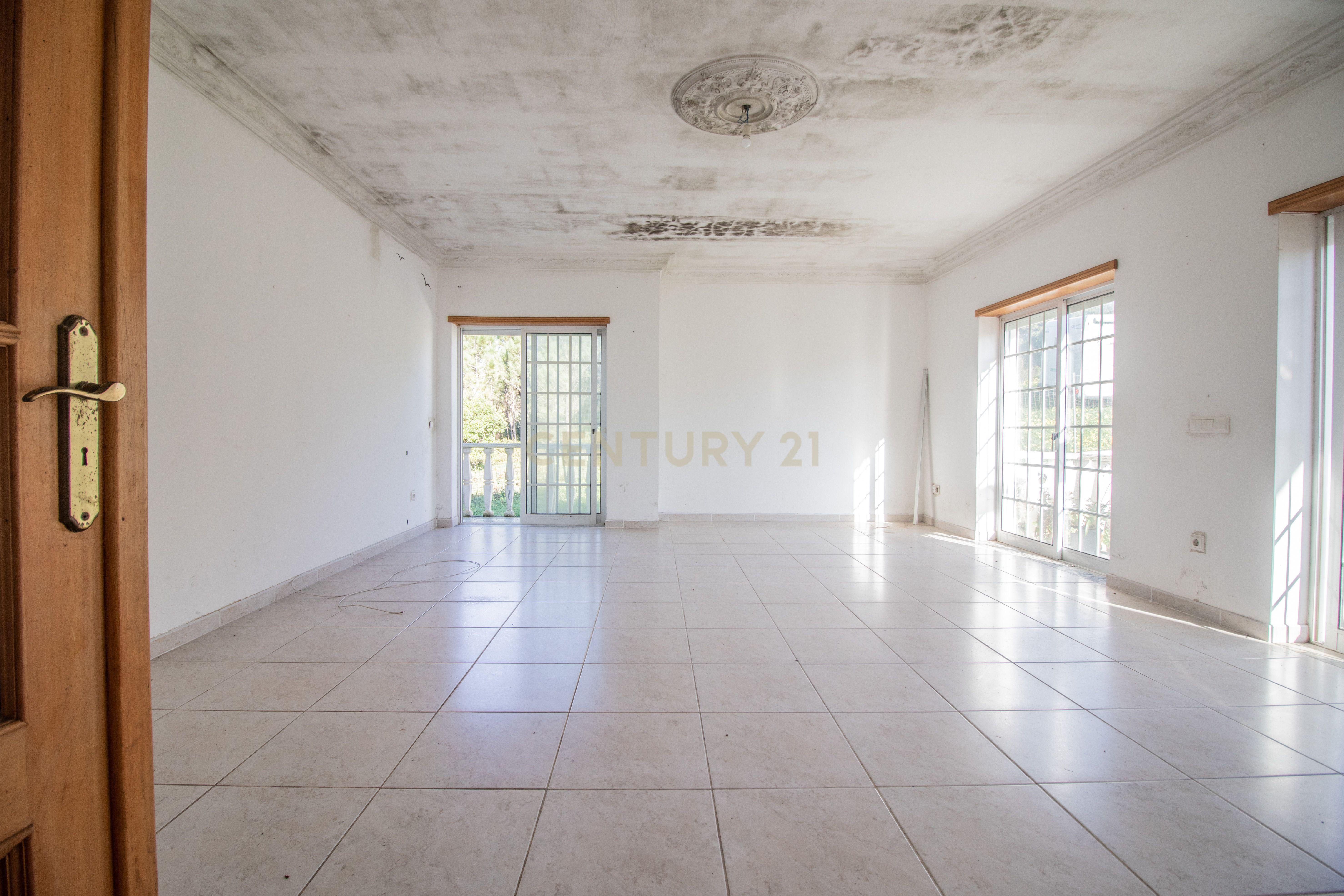 Moradia T4 com piscina e vista de mar na Figueira da Foz - Image 22