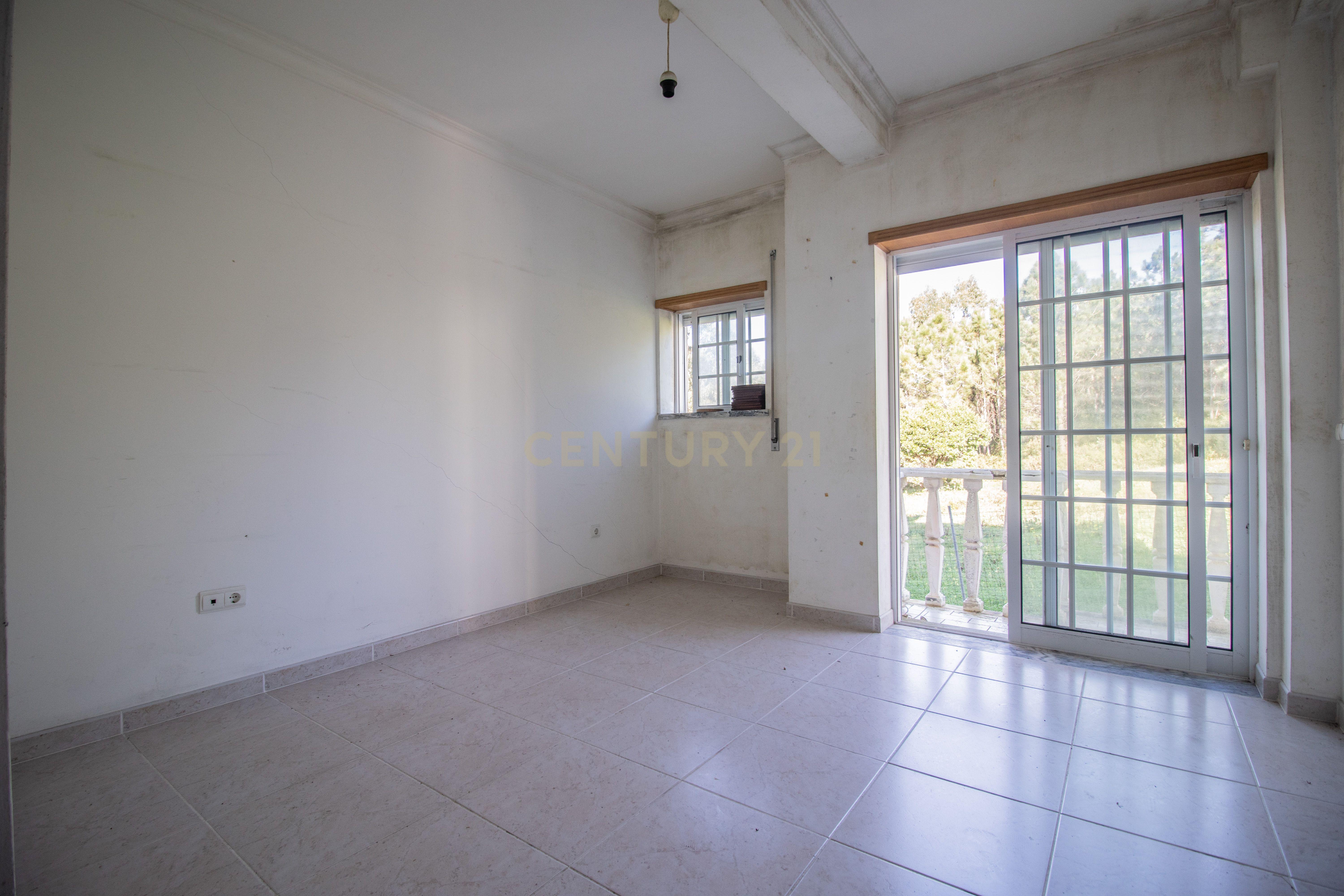 Moradia T4 com piscina e vista de mar na Figueira da Foz - Image 25