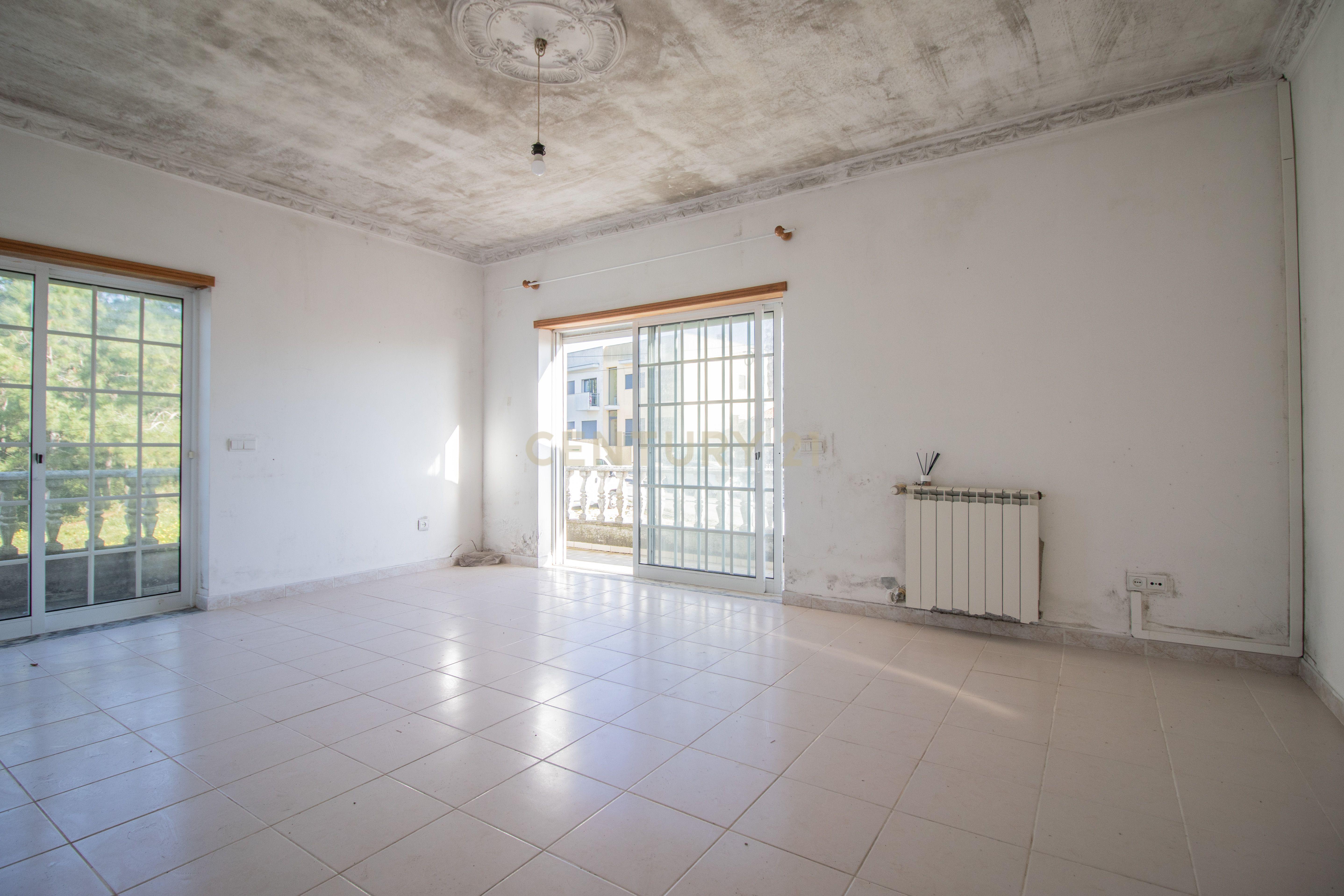 Moradia T4 com piscina e vista de mar na Figueira da Foz - Image 35