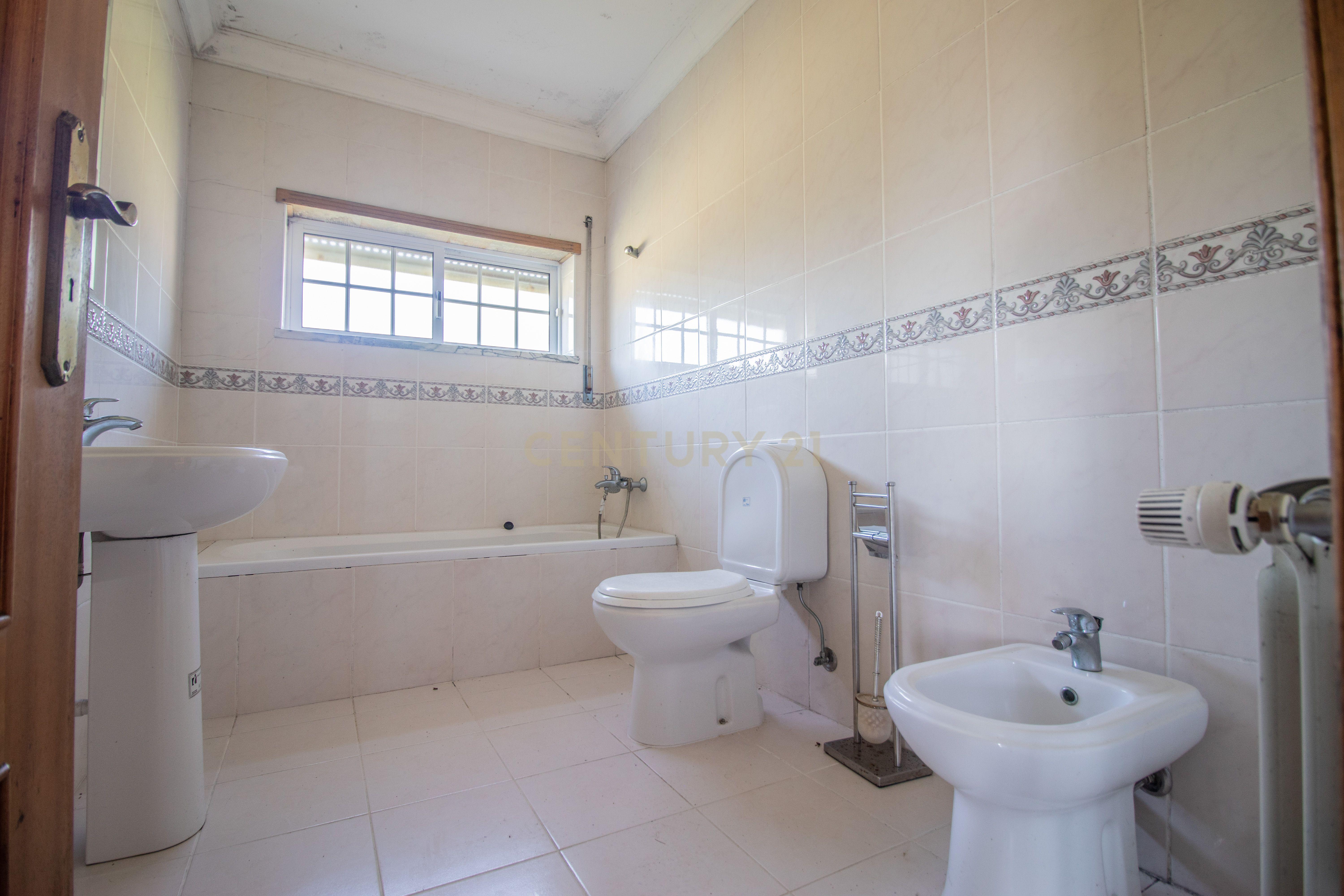 Moradia T4 com piscina e vista de mar na Figueira da Foz - Image 39