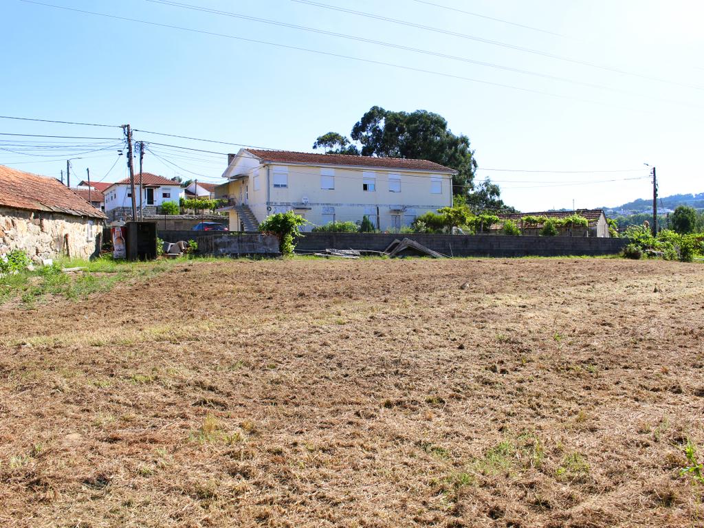 Quinta para restauro em Penafiel - Image 12