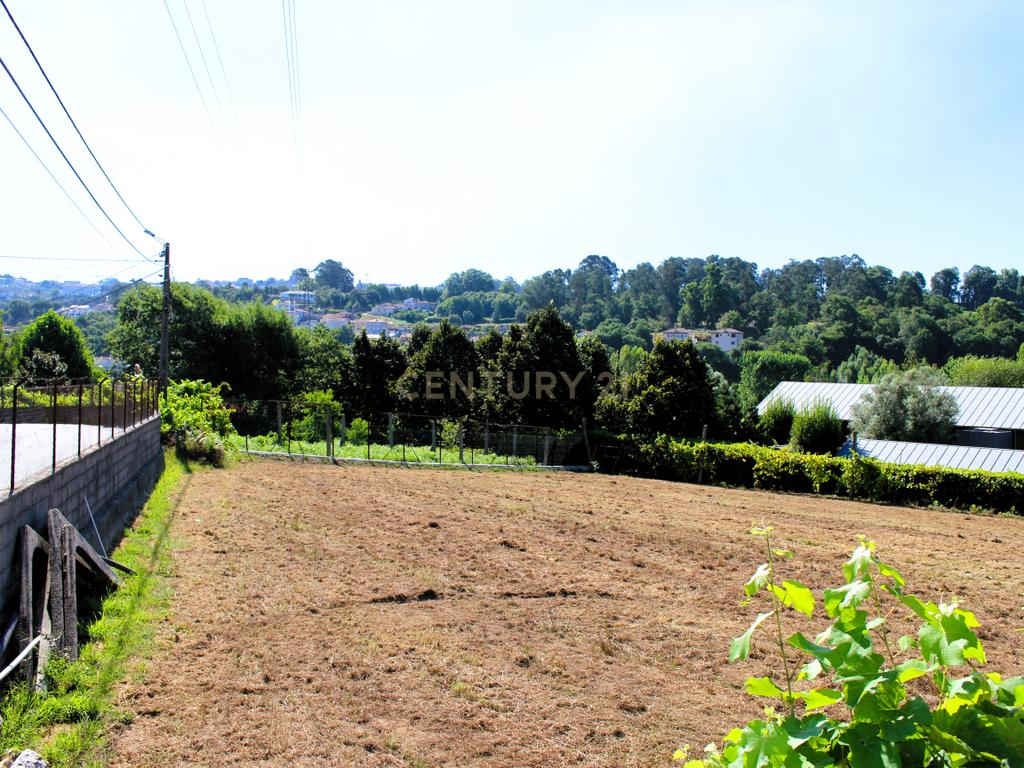 Quinta para restauro em Penafiel - Image 11