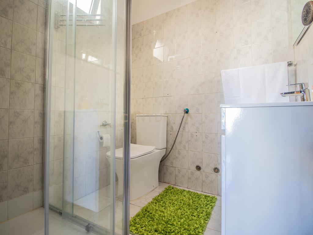 Casa T2  com Pátio e Boa Exposição Solar Bairro da Estação Figueira da Foz - Image 21