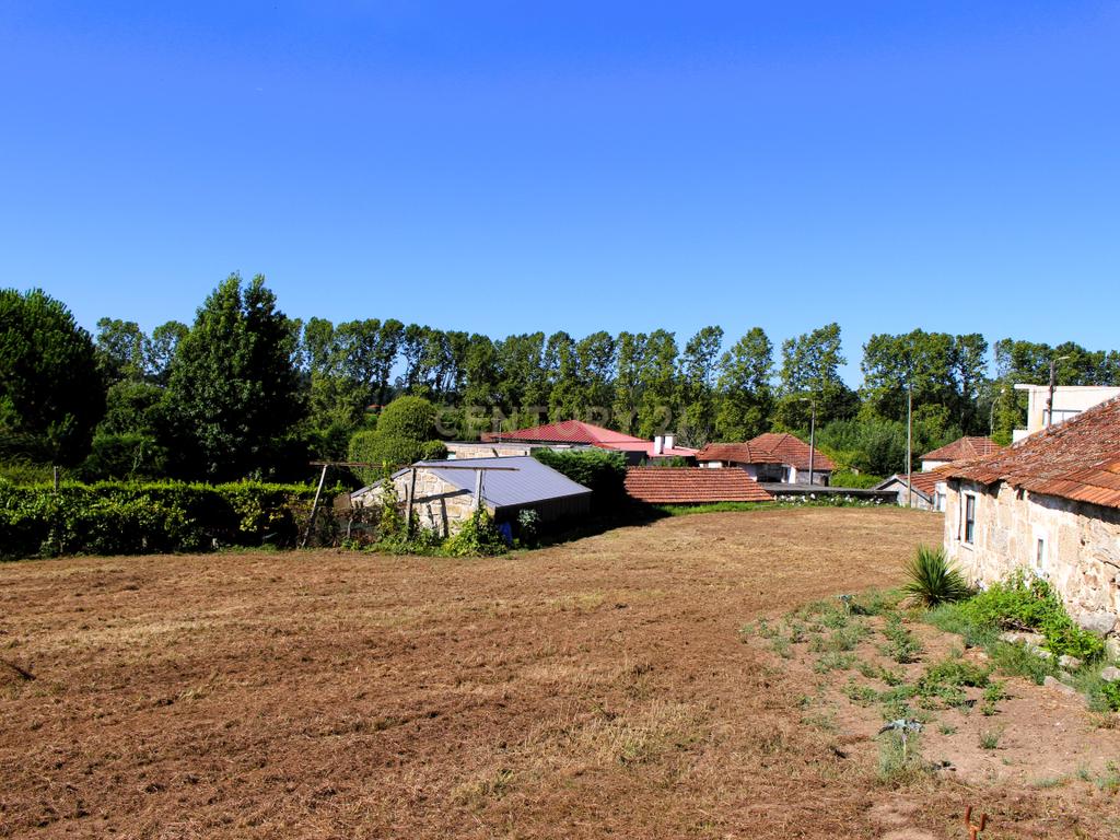 Quinta para restauro em Penafiel - Image 13