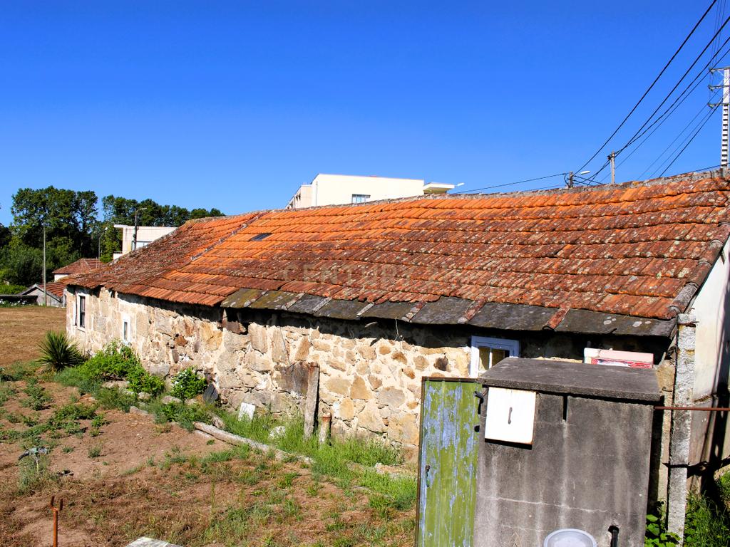 Quinta para restauro em Penafiel - Image 14