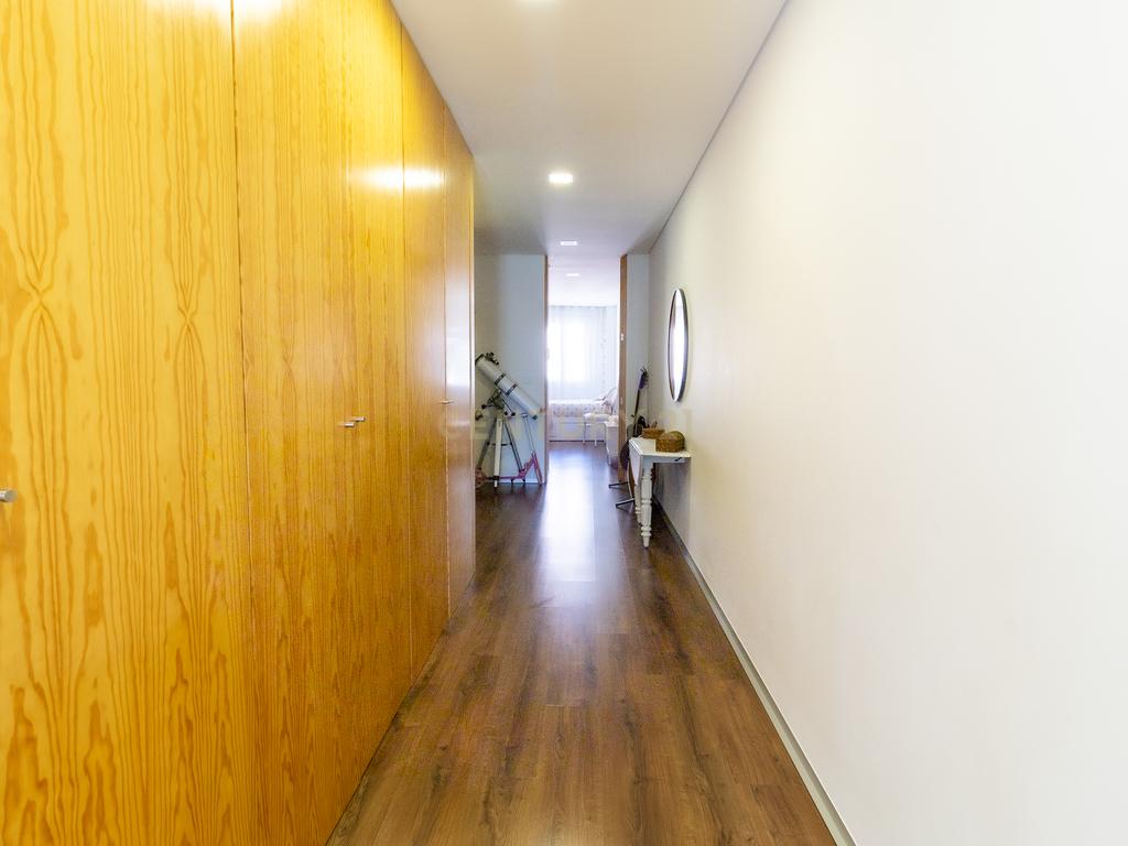 Apartamento T2 garagem centro histórico Braga - Image 17