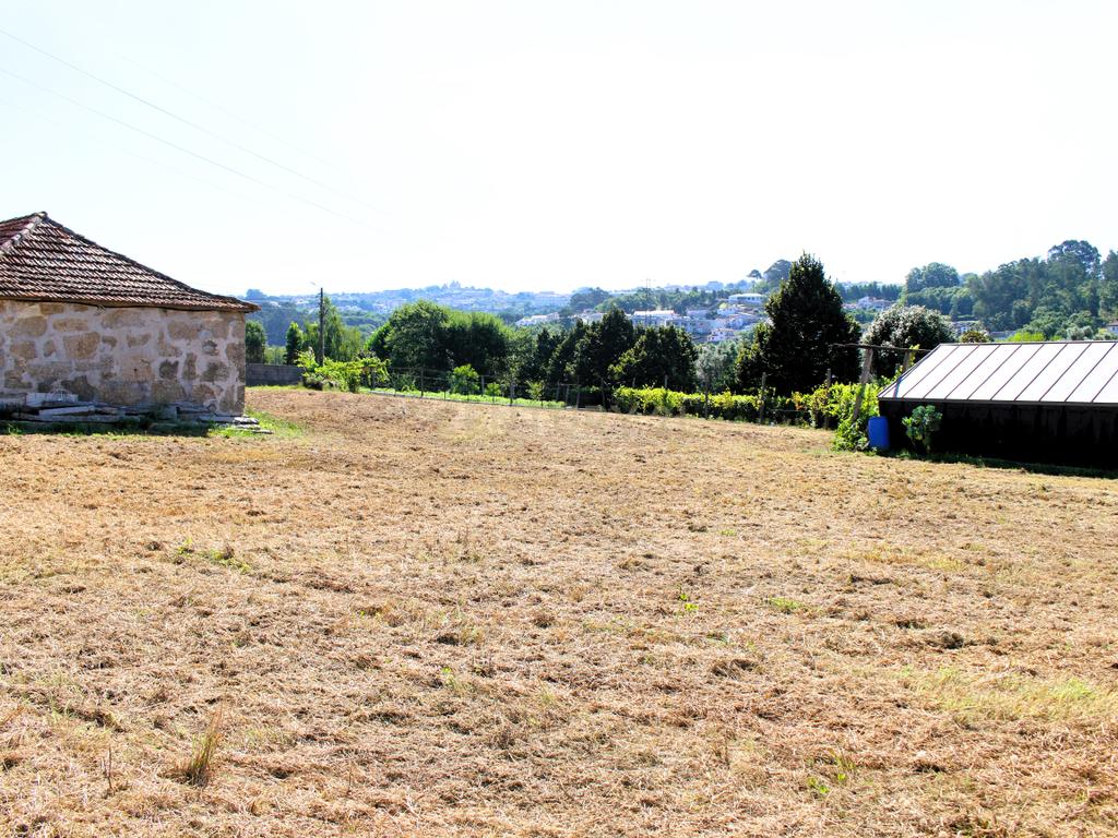 Quinta para restauro em Penafiel - Image 22