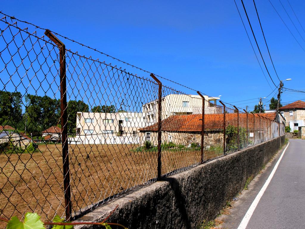 Quinta para restauro em Penafiel - Image 35