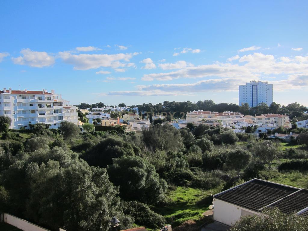 Apartamento T1 a 1 km da Praia  e a pé para Alvor – Conforto e Localização Privilegiada - Image 14