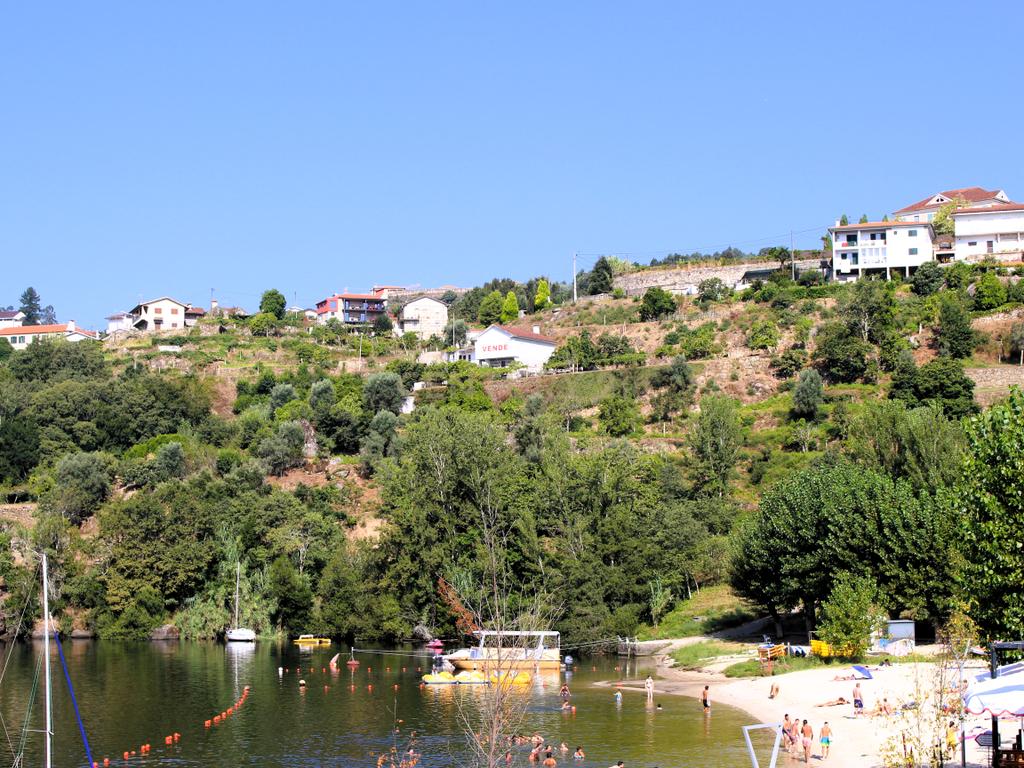 Quinta com casa com margem de rio Douro junto à Praia de Bitetos  - Image 96