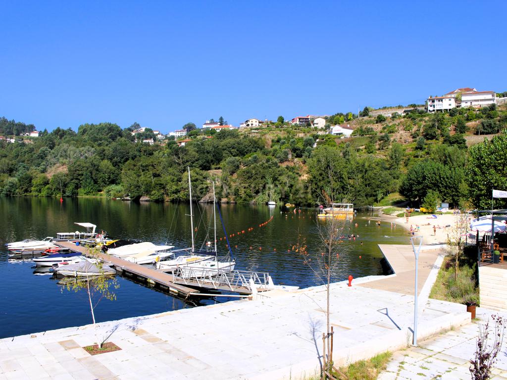 Quinta com casa com margem de rio Douro junto à Praia de Bitetos  - Image 70