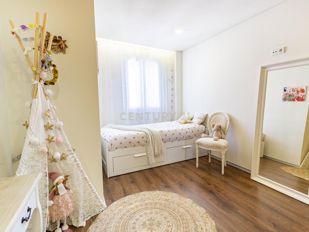 Apartamento T2 garagem centro histórico Braga - Image 18
