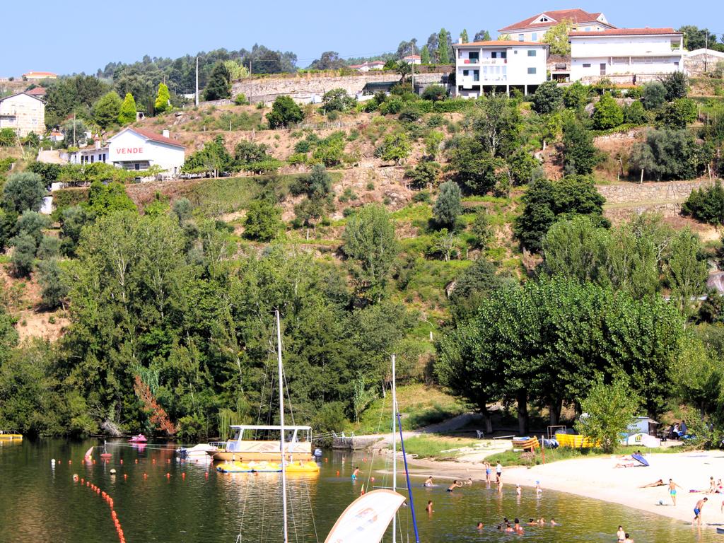 Quinta com casa com margem de rio Douro junto à Praia de Bitetos  - Image 77
