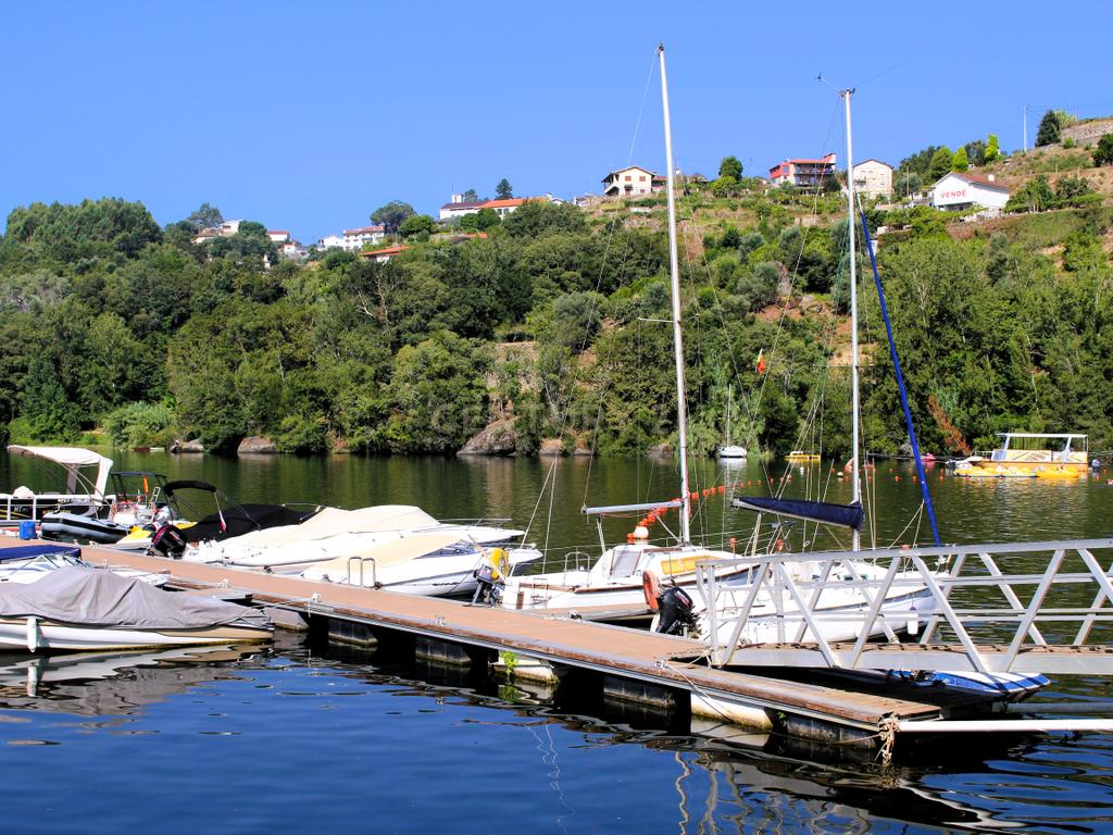 Quinta com casa com margem de rio Douro junto à Praia de Bitetos  - Image 87