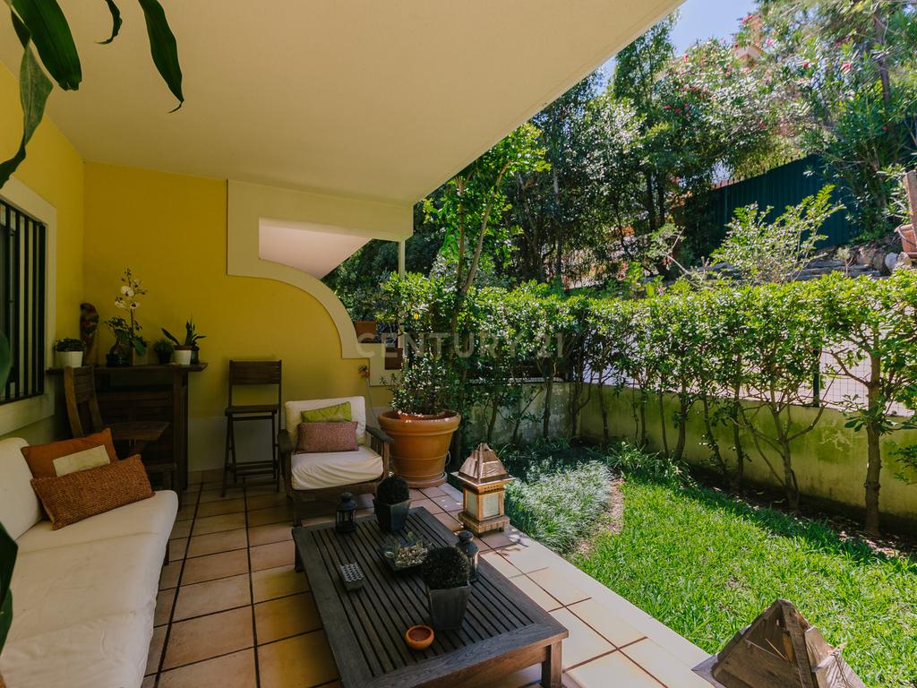 Moradia T2+1 com Piscina, Jardim e Elevador privativo - Image 7