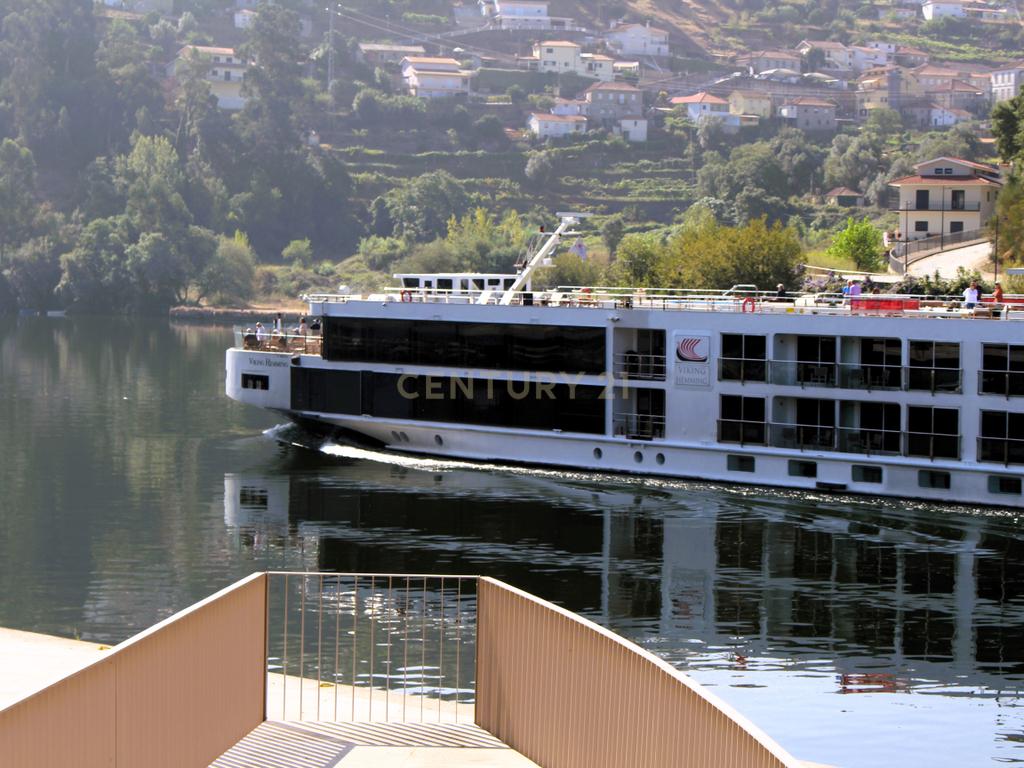 Quinta com casa com margem de rio Douro junto à Praia de Bitetos  - Image 102
