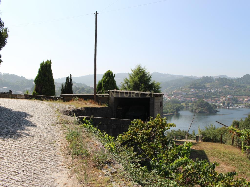 Quinta com casa com margem de rio Douro junto à Praia de Bitetos  - Image 63