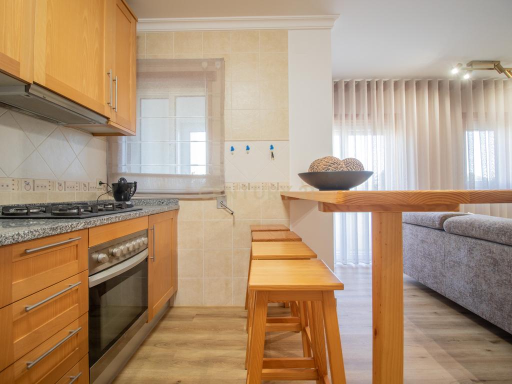 Apartamento T2 + T1 renovado perto das escolas na Tocha. - Image 40