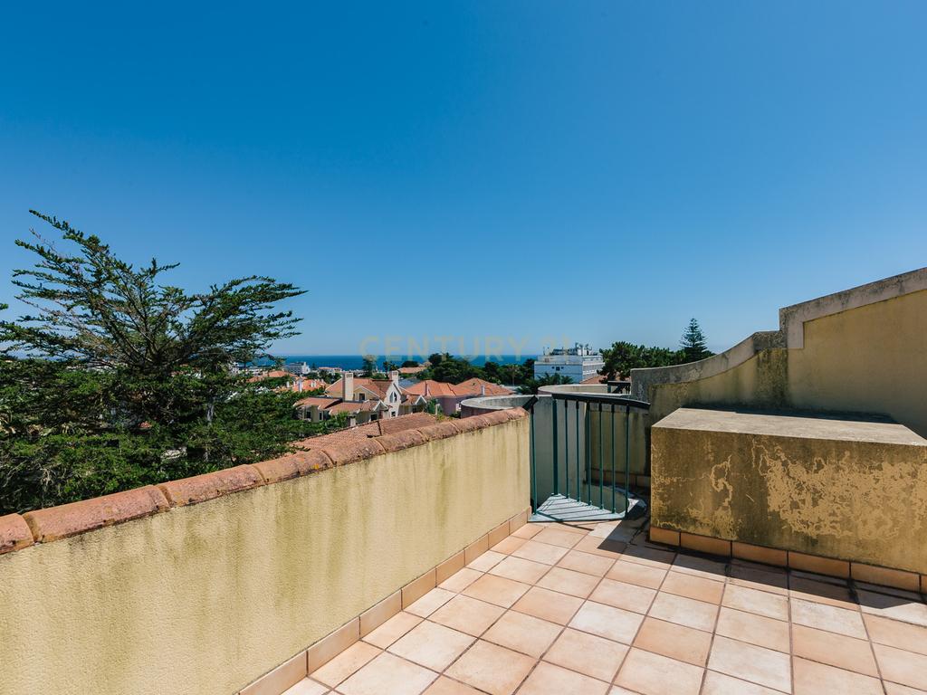 Moradia T2+1 com Piscina, Jardim e Elevador privativo - Image 60