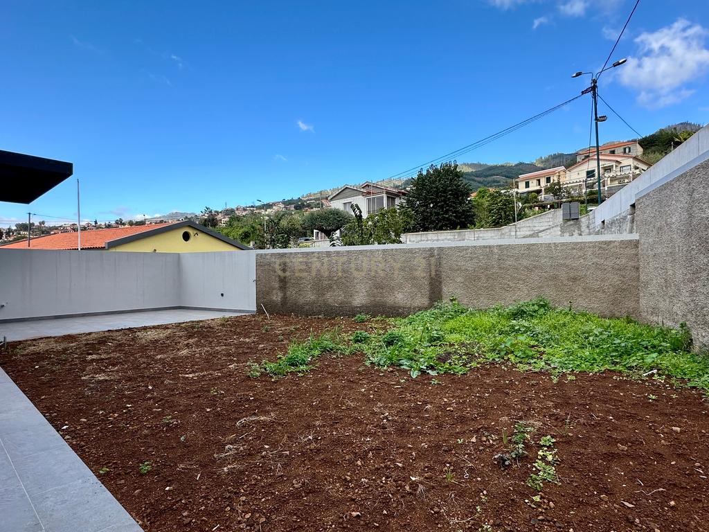 Moradia T3 - São Roque - NOVA - Image 10