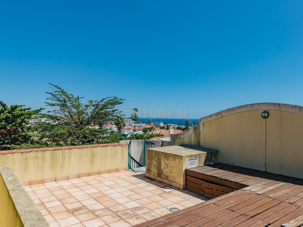 Moradia T2+1 com Piscina, Jardim e Elevador privativo - Image 61