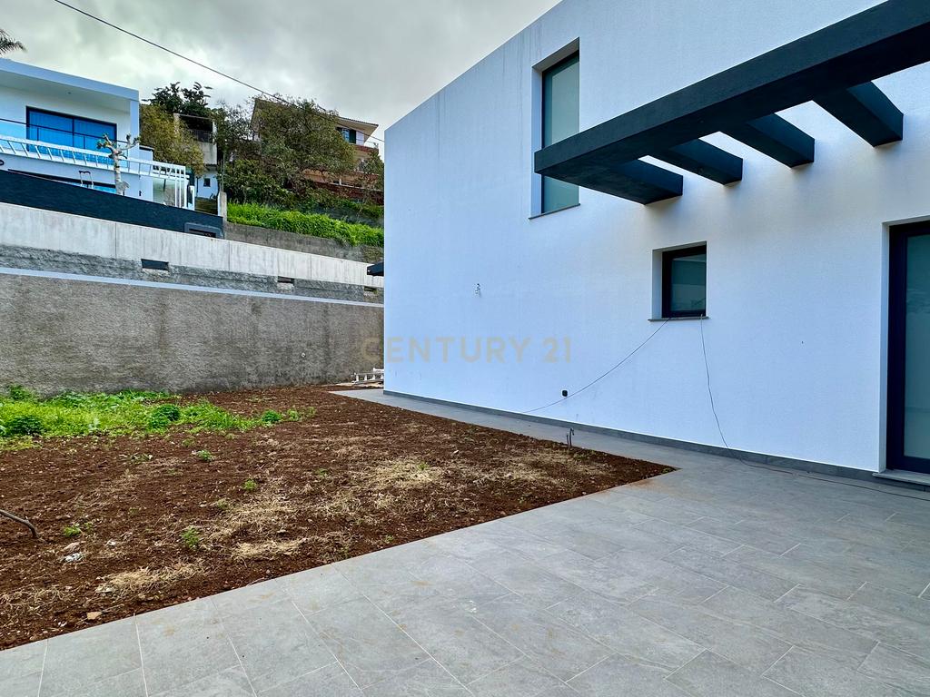Moradia T3 - São Roque - NOVA - Image 8