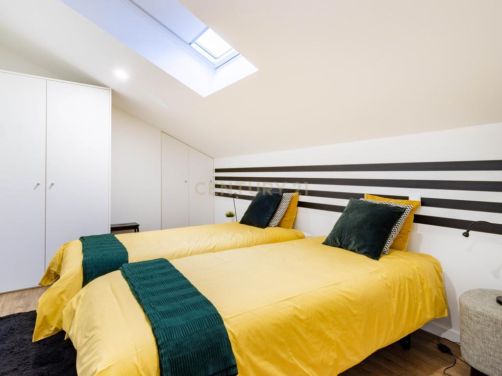 Apartamento T4 duplex || Centro Histórico de Leiria - Image 4