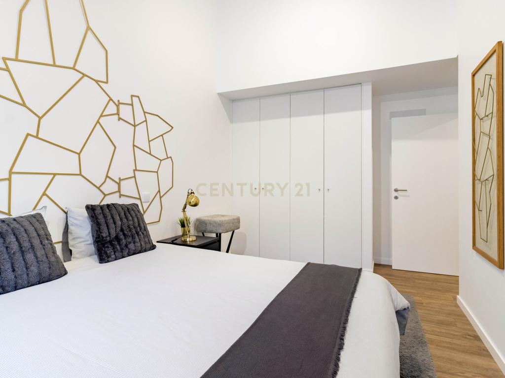 Apartamento T4 duplex || Centro Histórico de Leiria - Image 6