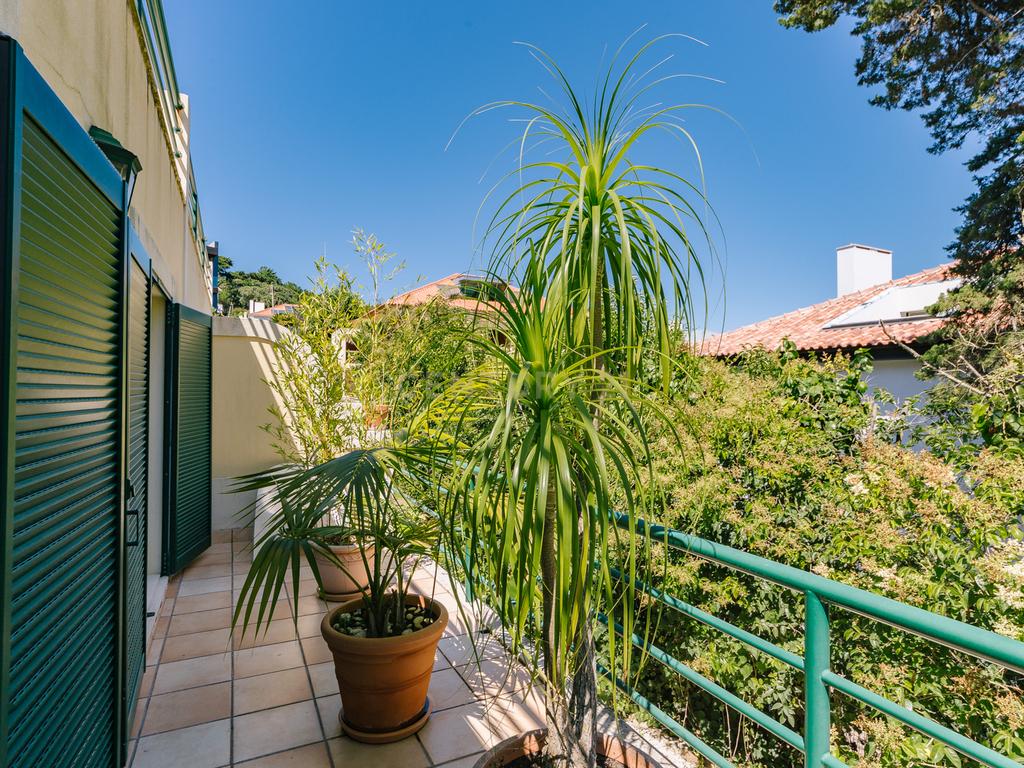 Moradia T2+1 com Piscina, Jardim e Elevador privativo - Image 32