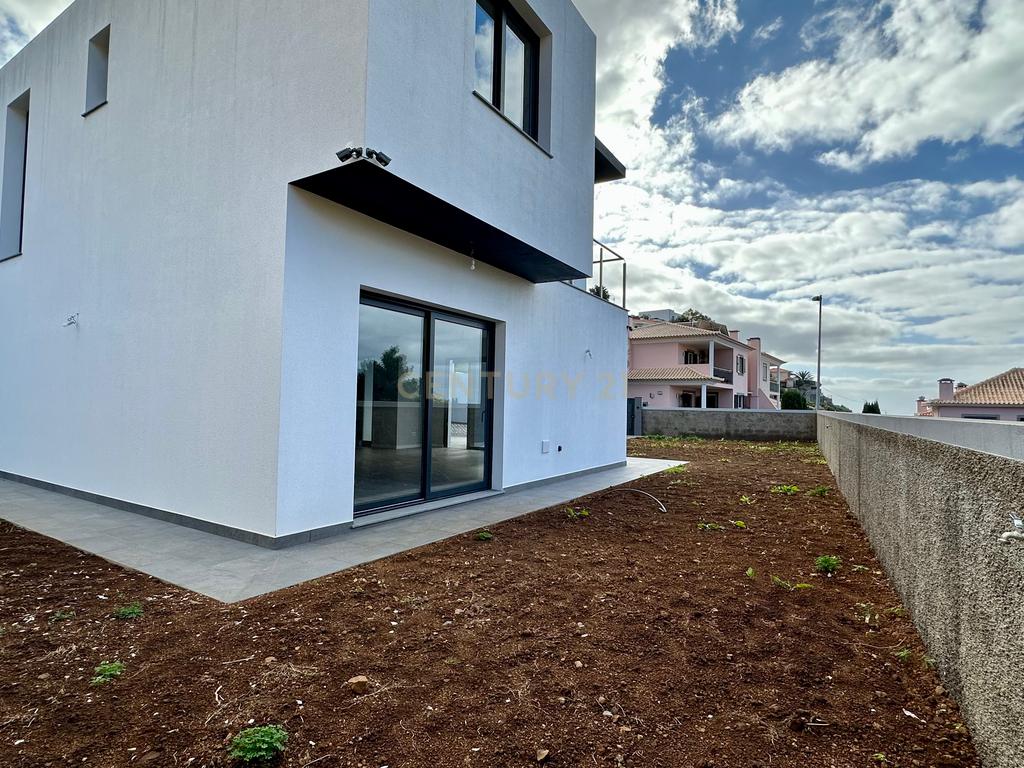 Moradia T3 - São Roque - Image 7