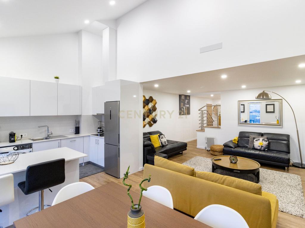 Apartamento T4 duplex || Centro Histórico de Leiria - Image 14