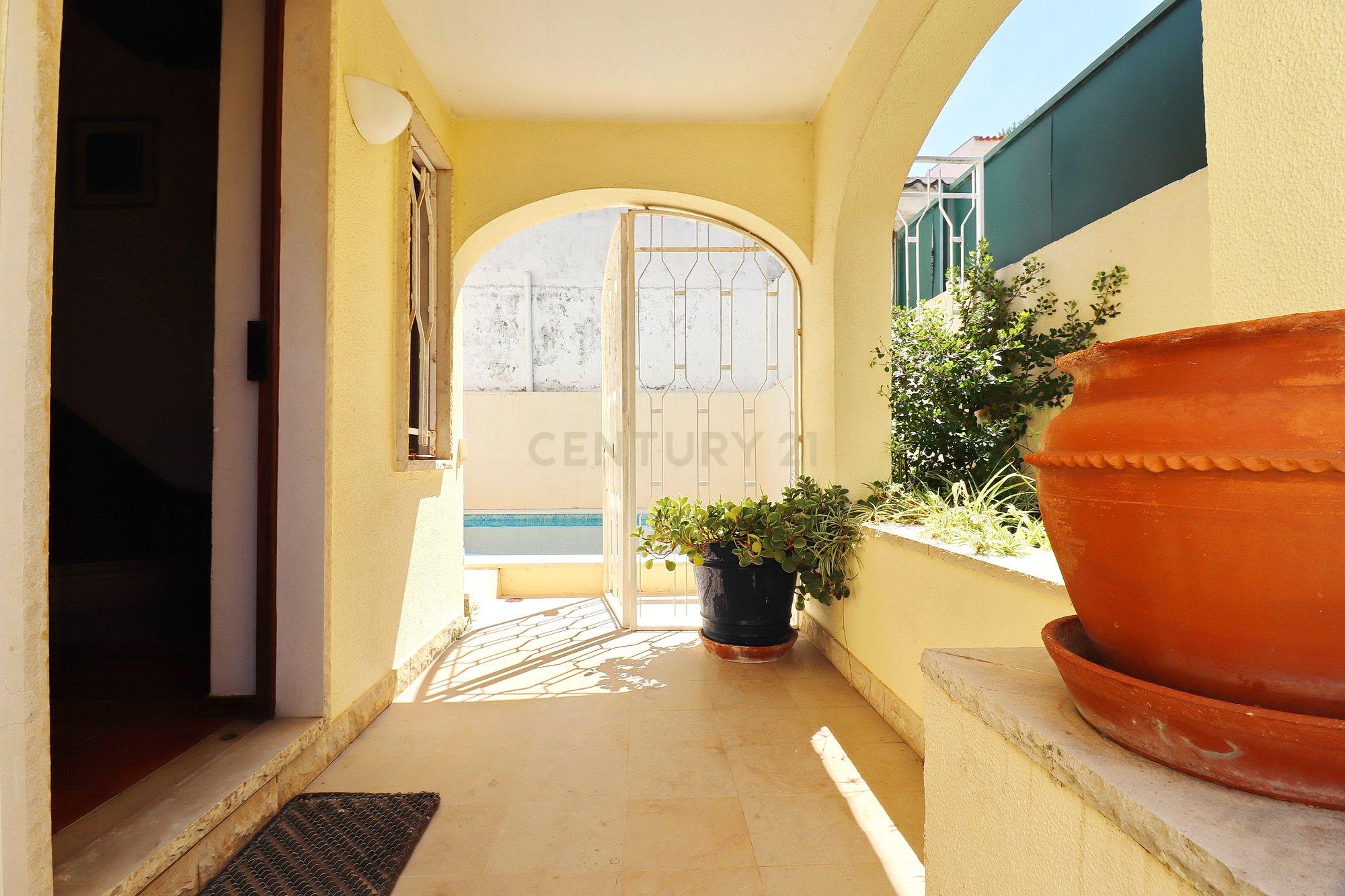 RESERVADO - Moradia Isolada Unifamiliar na Parede com piscina - Image 17