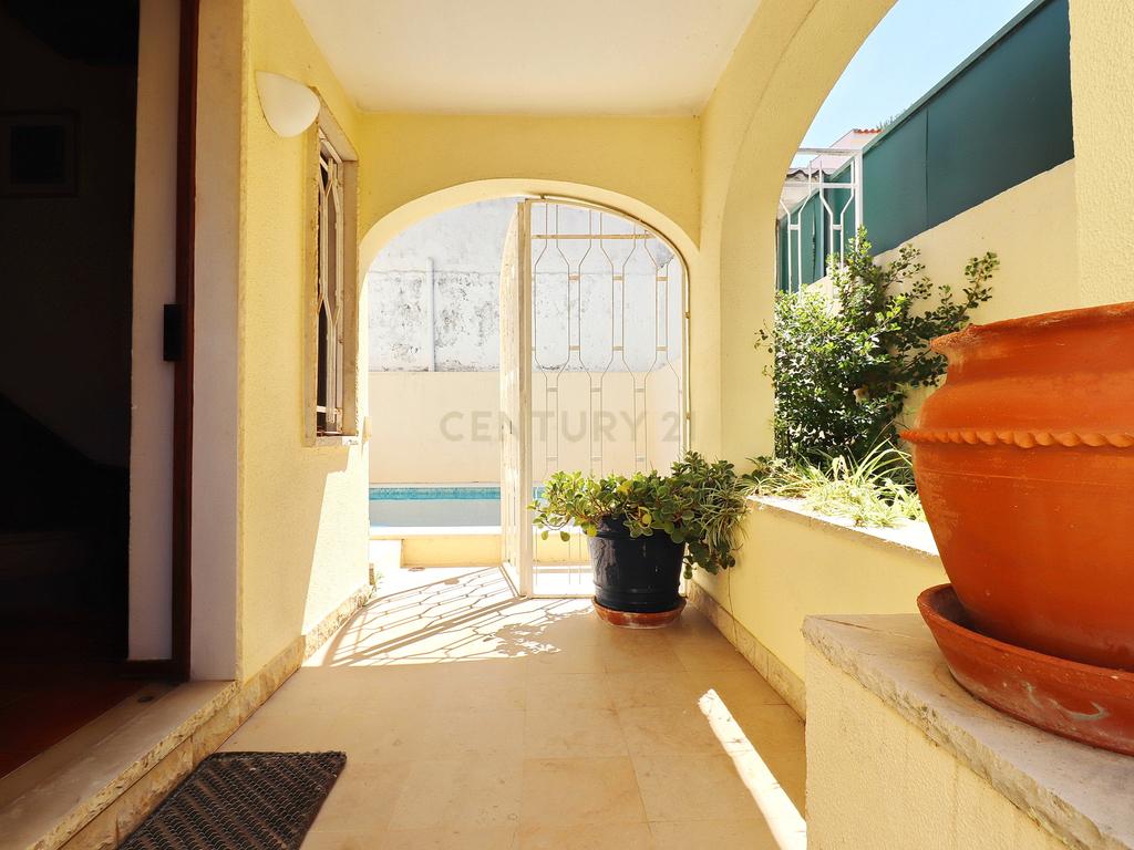RESERVADO - Moradia Isolada Unifamiliar na Parede com piscina - Image 17