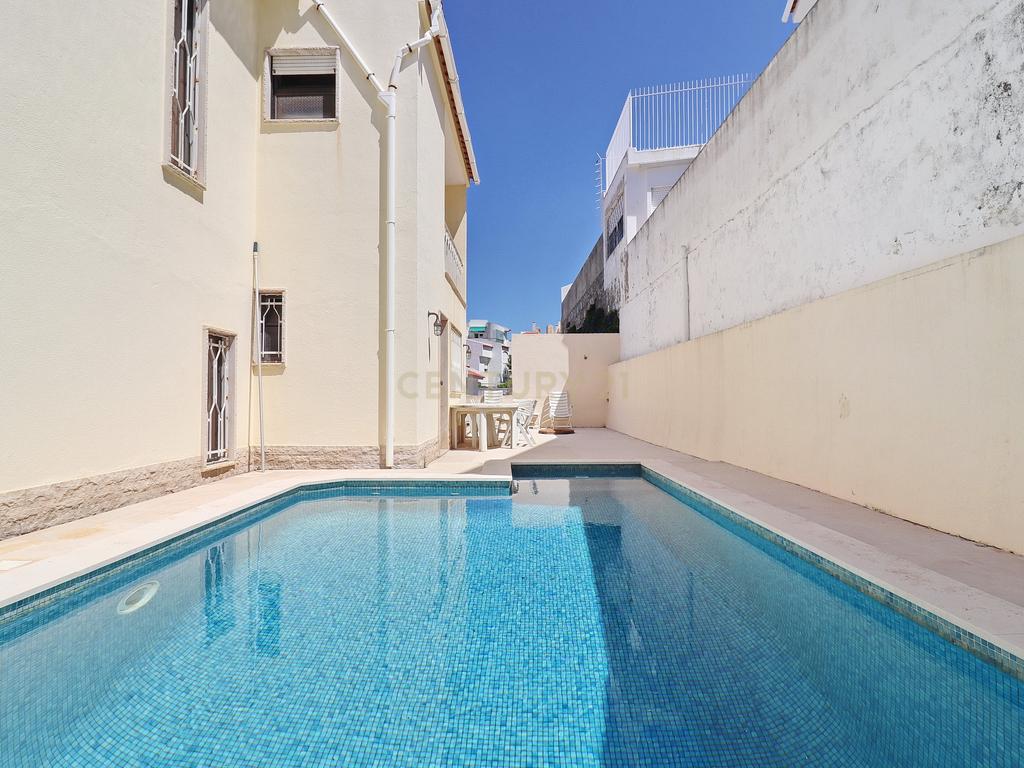 RESERVADO - Moradia Isolada Unifamiliar na Parede com piscina - Image 1