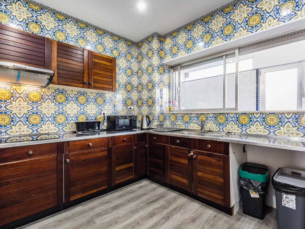 Apartamento no centro histórico da cidade de leiria I 6 quartos I investimento I rentabilidade de 6,4 % - Image 6