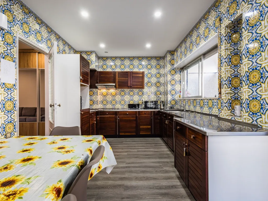 Apartamento no centro histórico da cidade de leiria I 6 quartos I investimento I rentabilidade de 6,4 % - Image 8
