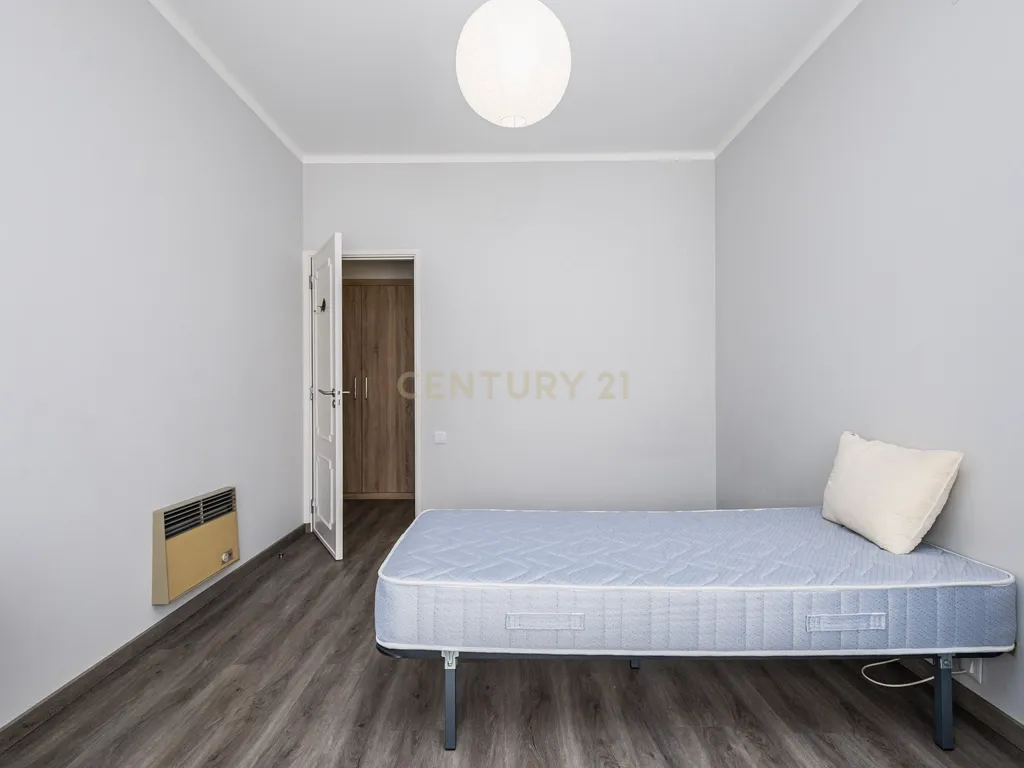 Apartamento no centro histórico da cidade de leiria I 6 quartos I investimento I rentabilidade de 6,4 % - Image 17