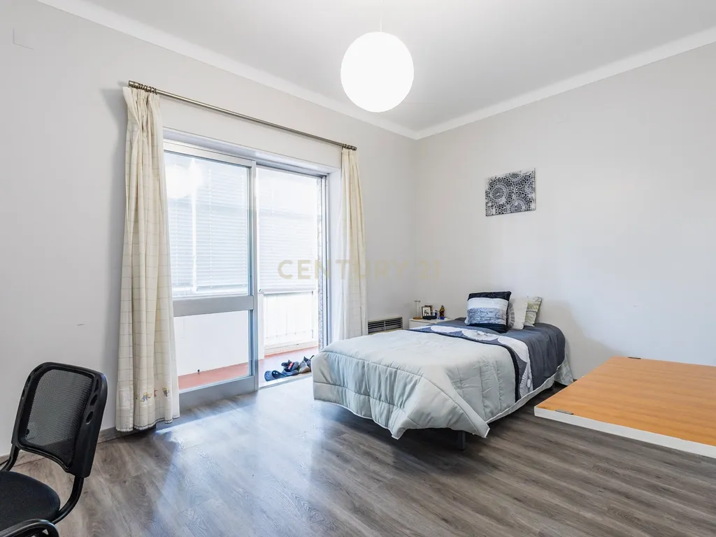 Apartamento no centro histórico da cidade de leiria I 6 quartos I investimento I rentabilidade de 6,4 % - Image 22