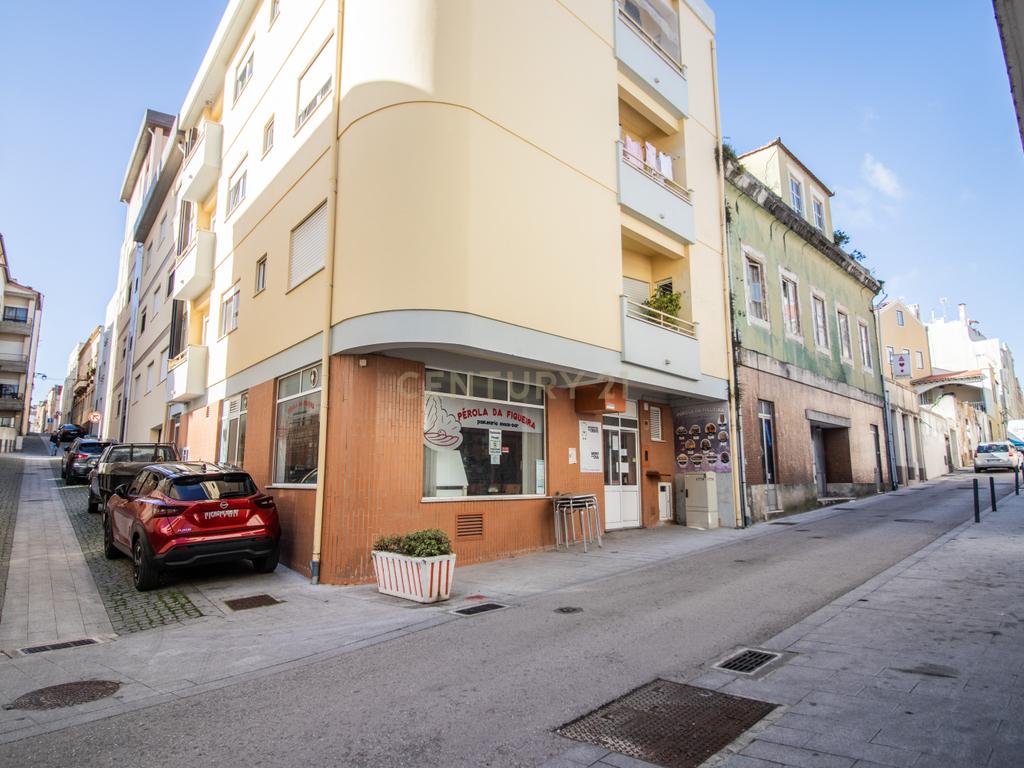 Café Pastelaria no Centro Histórico da Figueira da Foz - Image 8