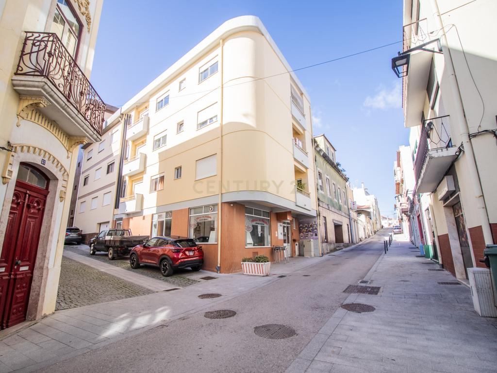 Café Pastelaria no Centro Histórico da Figueira da Foz - Image 9