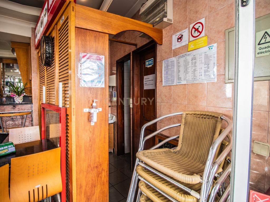 Café Pastelaria no Centro Histórico da Figueira da Foz - Image 10