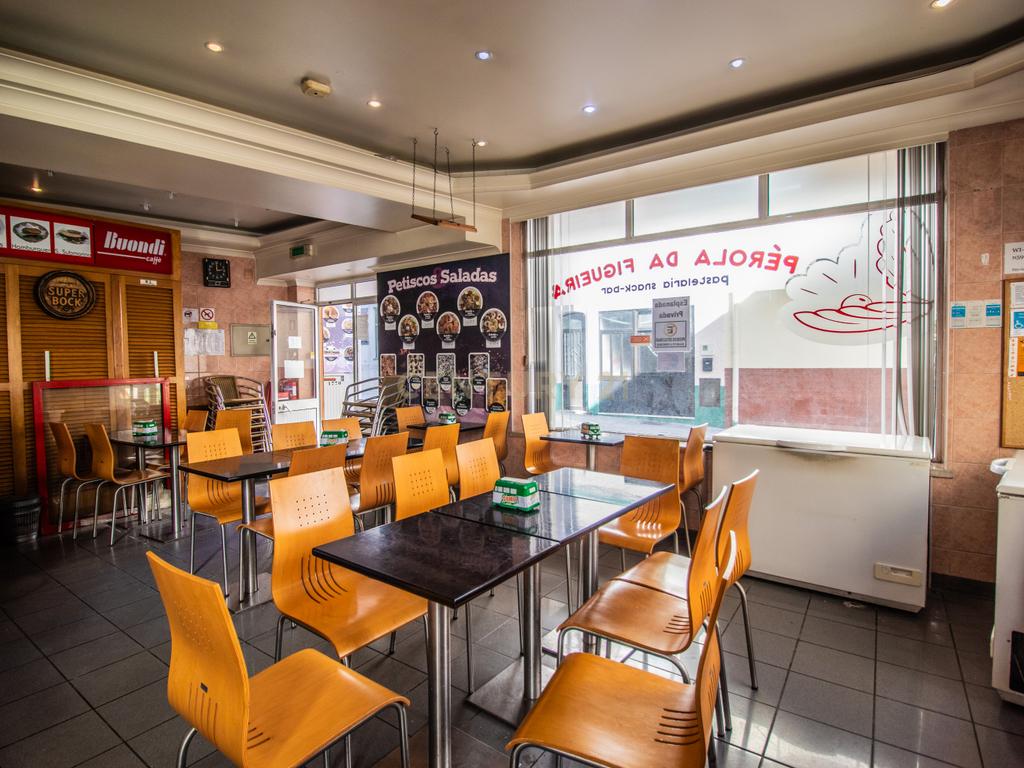 Café Pastelaria no Centro Histórico da Figueira da Foz - Image 2