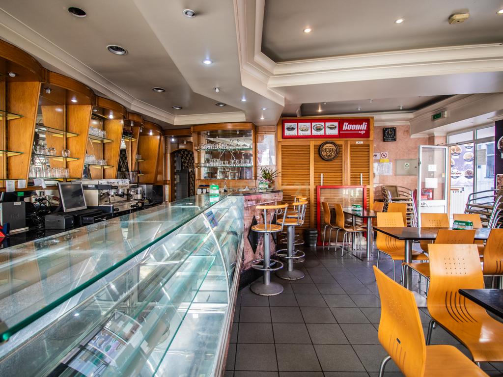 Café Pastelaria no Centro Histórico da Figueira da Foz - Image 5