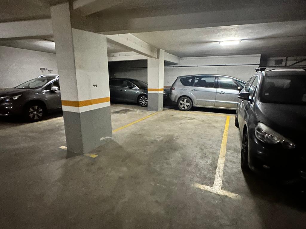 Apartamento T4 na Av. Vasco da Gama, Pinheiro Manso - Image 12