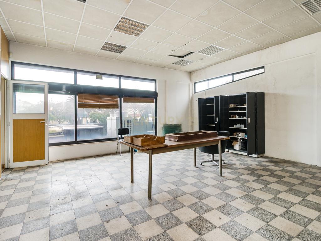 Edificio Comércio  - Centro da Amadora,  Rua Gonçalves Ramos - Image 51