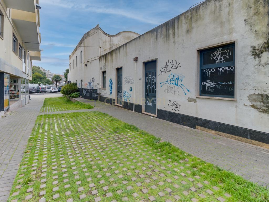Edificio Comércio  - Centro da Amadora,  Rua Gonçalves Ramos - Image 18