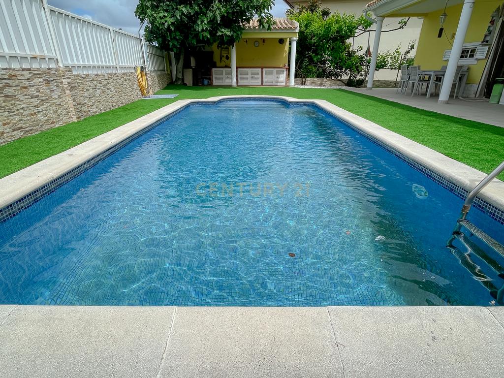 Moradia T4 Almada I Vale Flores I Piscina I Garagem - Image 18