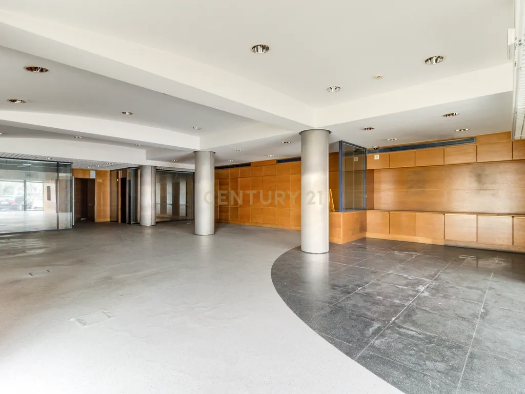 Edificio Comércio - Centro da Amadora, Rua Gonçalves Ramos - Image 7