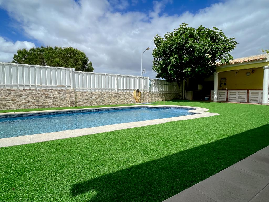Moradia T4 Almada I Vale Flores I Piscina I Garagem - Image 19